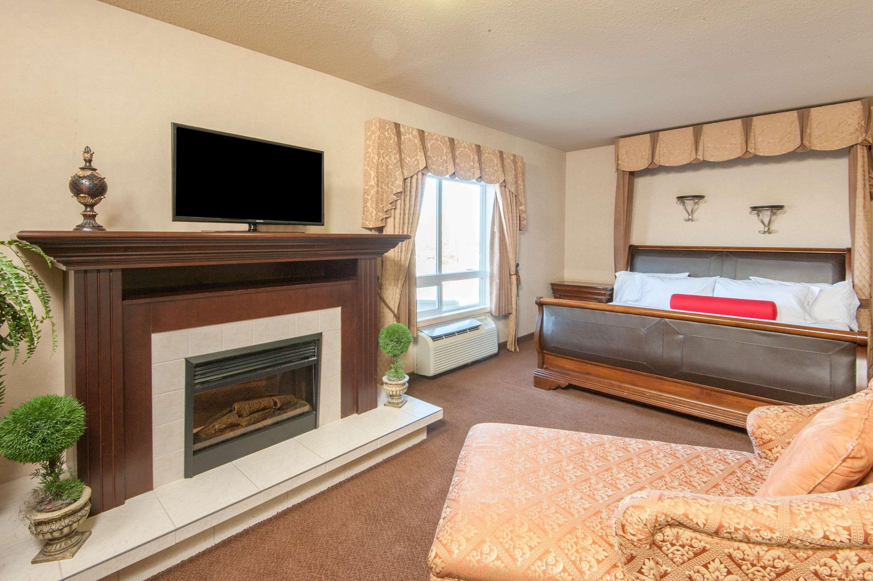 Ramada By Wyndham Drumheller Hotel & Suites Zewnętrze zdjęcie